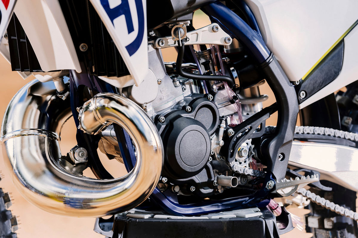 husqvarna_250_header_2019_enduro21_560