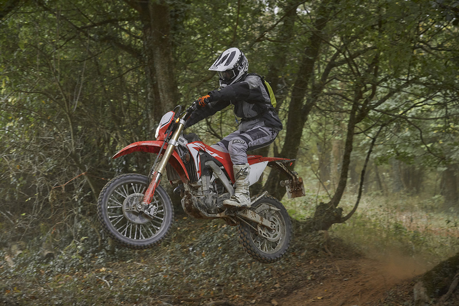 honda_crf450l_2019_woods_jump_enduro21_560