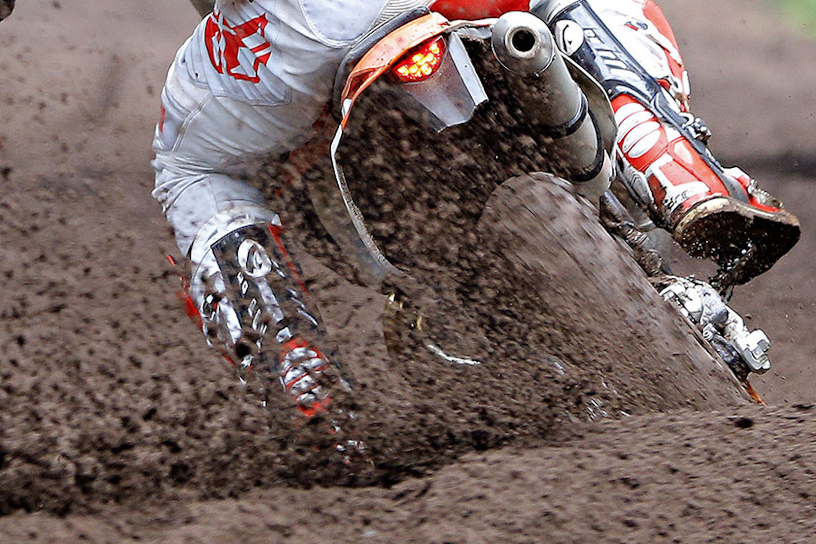 michelin_enduro_tyre_tested_enduro21_detail_hawkstone_egp_560