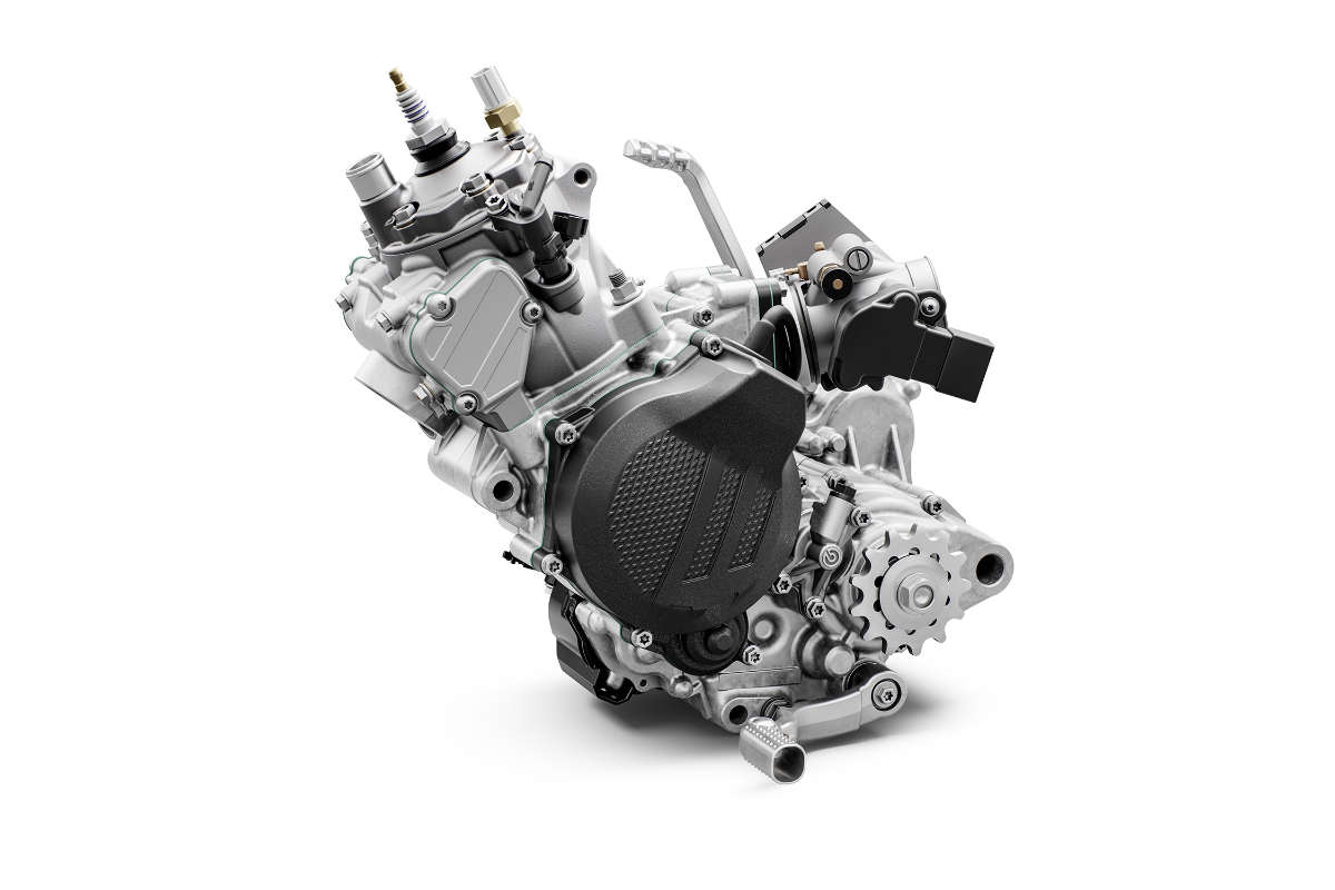 ktm_150_exc_tpi_my2020_engine_left_560