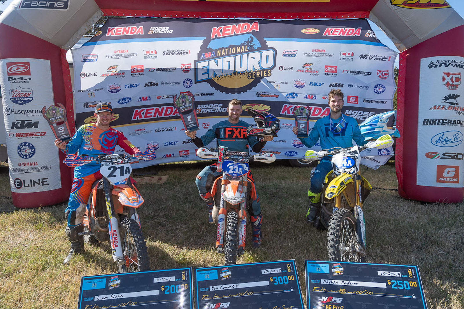 pro2-podium-zink-national_enduro_560