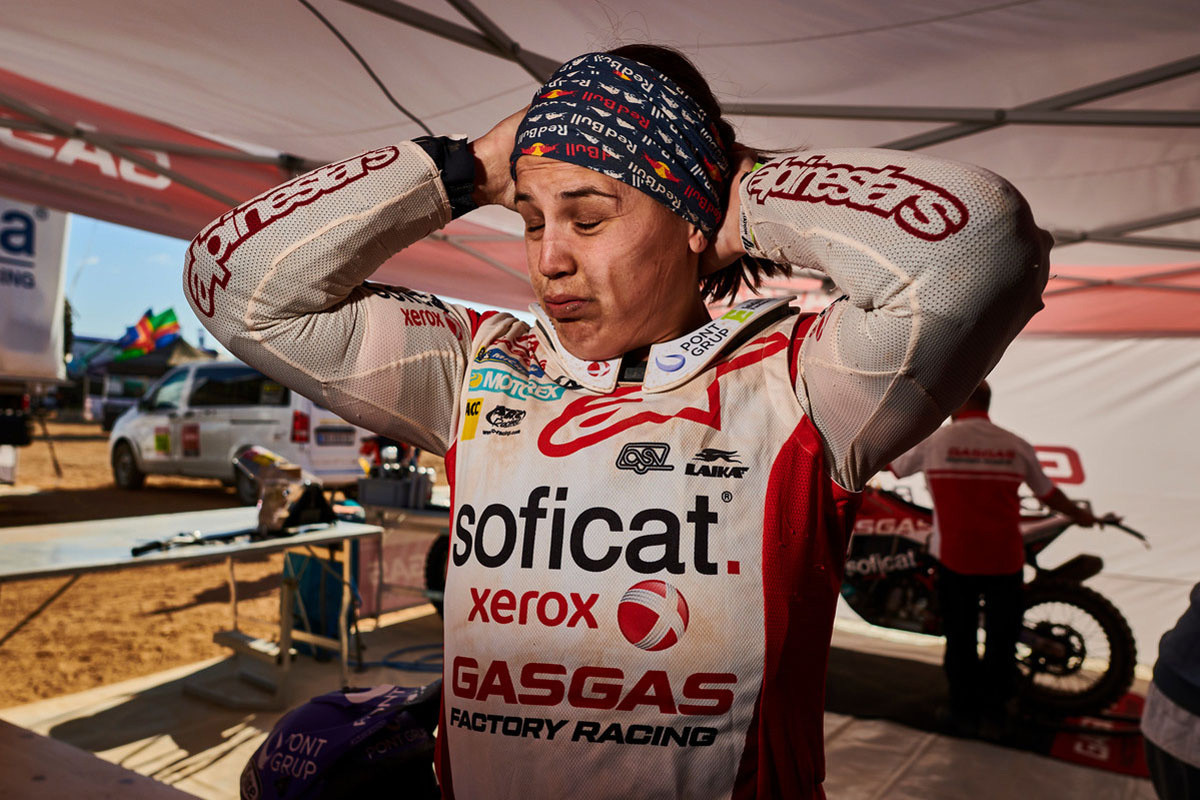 laia_sanz_dakar_2020_stage-3_0584