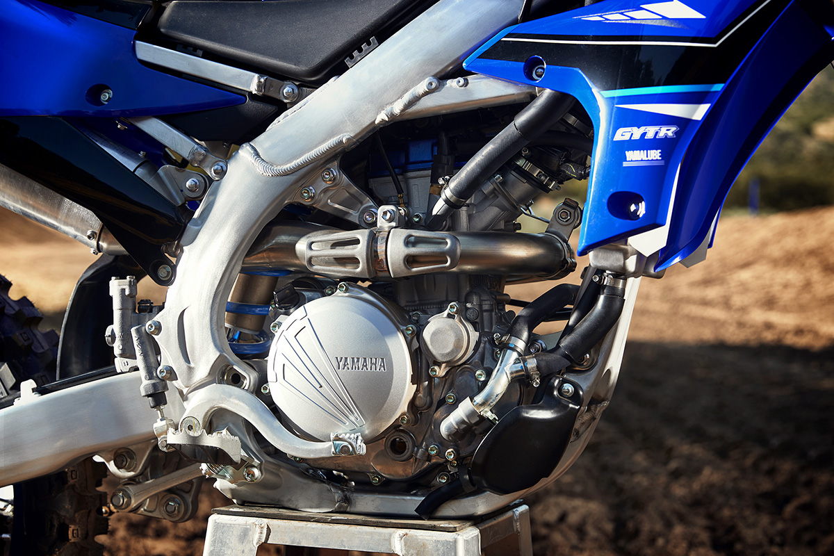 21_yz250f_teamyamahablue_d1