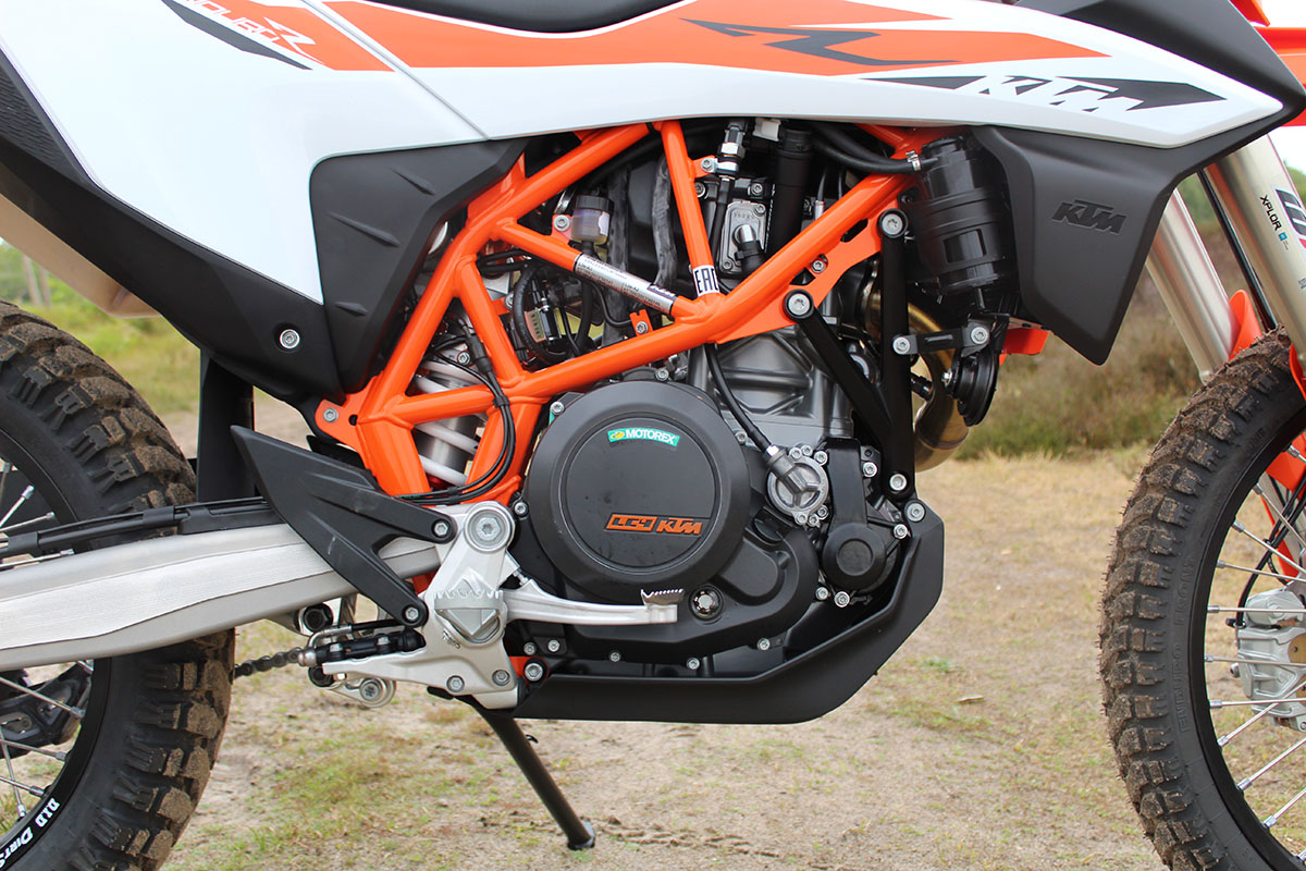 Ktm 690 sale engine