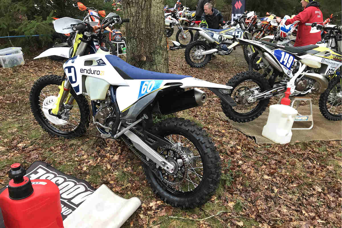 enduro21_husqvarna_fe350_santon_enduro_2020_pits_560