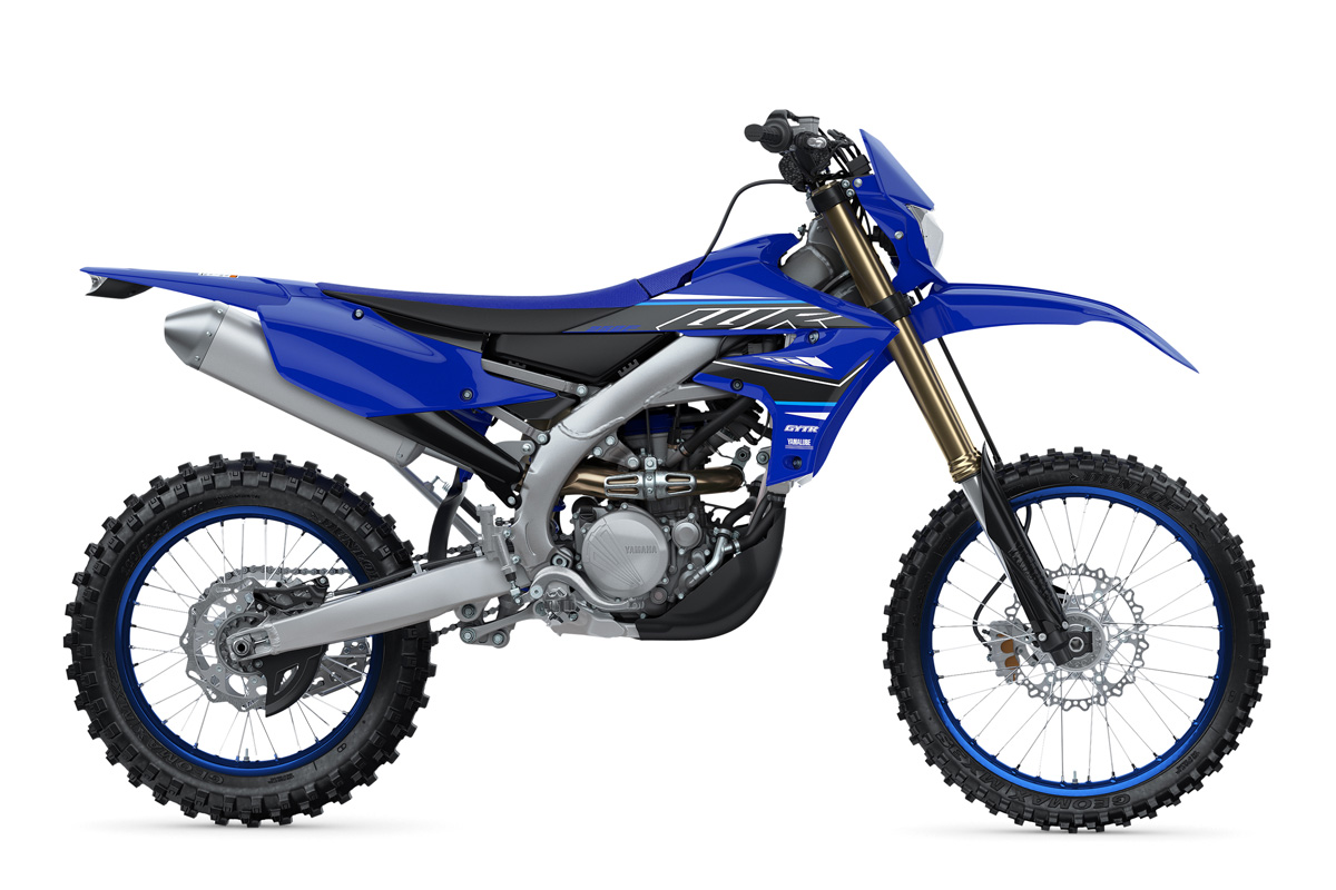 e21_wr250f_teamyamahablue_s1