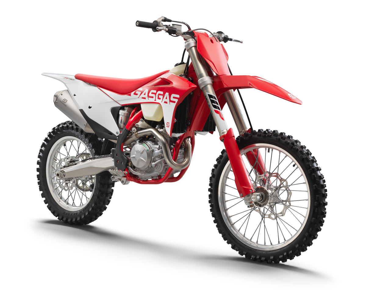 ex-450-f-front-ri_my2021