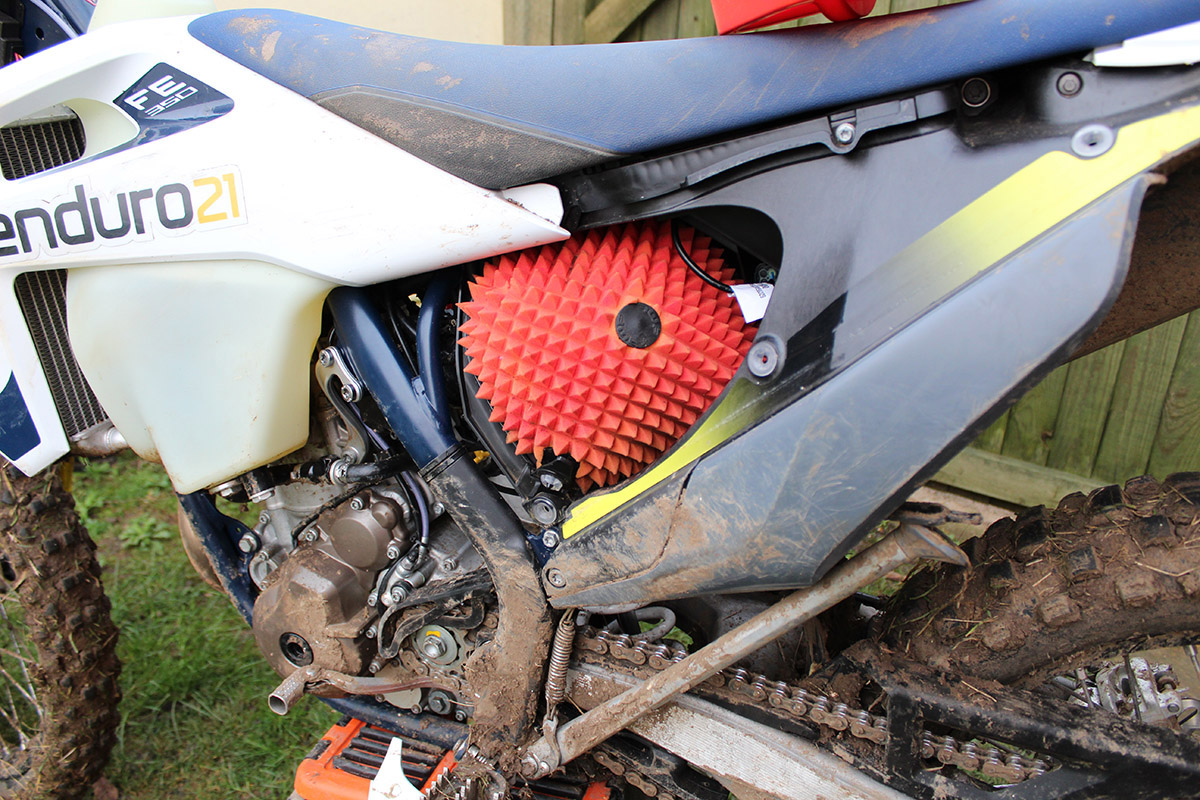 enduro21_husqvarna_fe350_funnelweb_filter_560