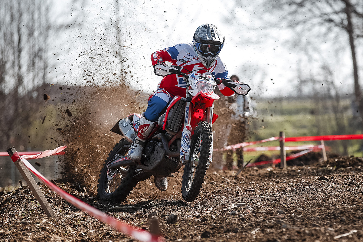 Italian Enduro: Holcombe in charge as 2021 sparks into life