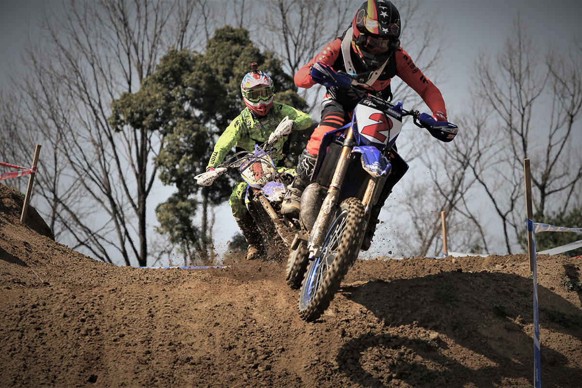 The 2021 Japanese Cross Country Racing (JNCC) season sprang into life at round one in Osaka where Daiki Baba and reigning champion Manabu Watanabe duked-out a classic two-stroke versus four-stroke battle.