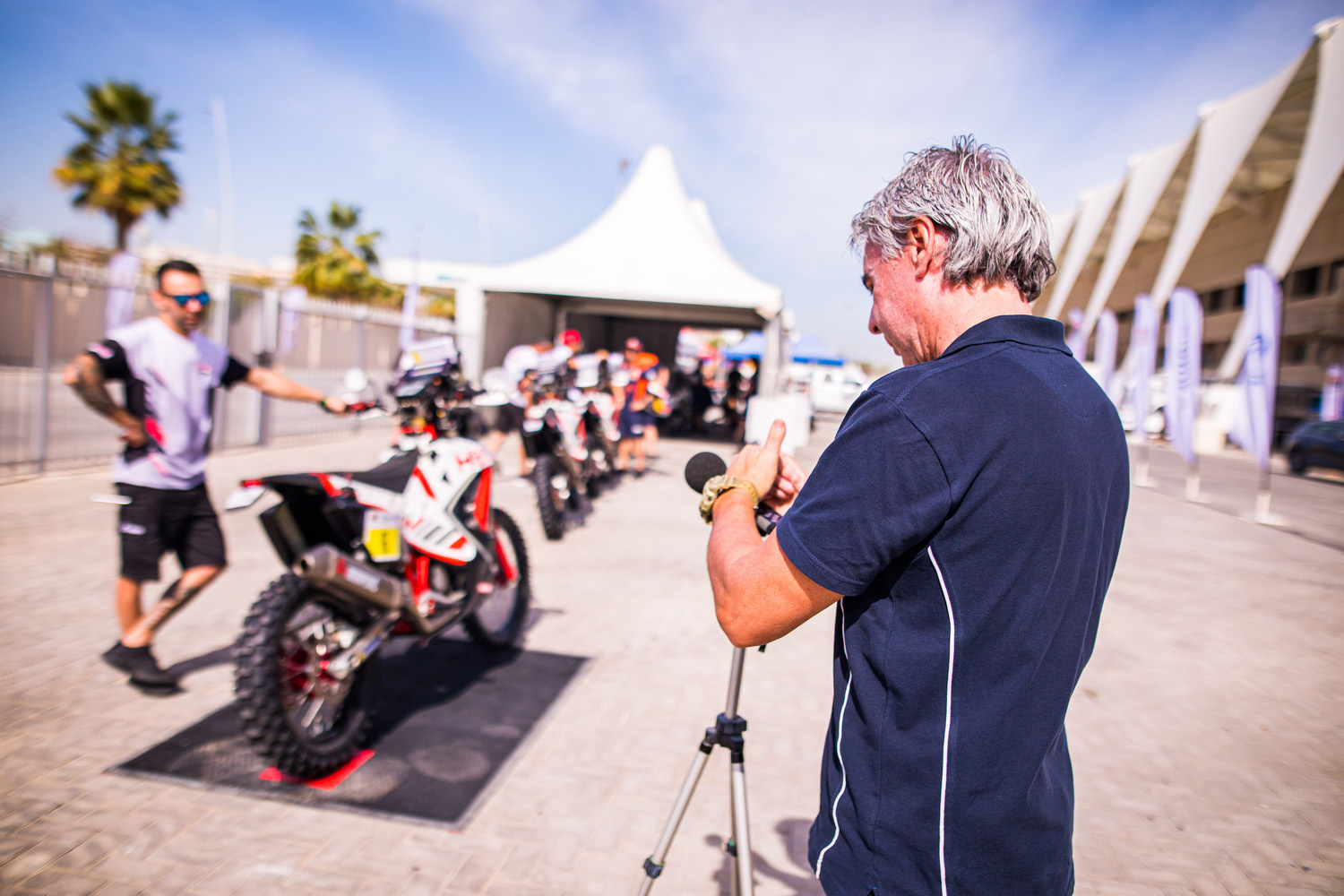 Explicación de la nueva normativa del Mundial FIM de Rally-Raid (2023): bonificaciones de tiempo y sin móviles