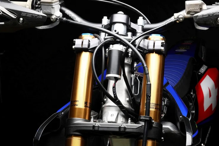 Yamaha desarrolla una dirección asistida eléctrica para motos