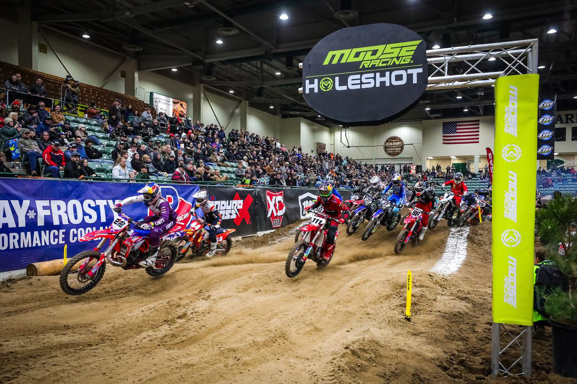 2022_ama_endurocross_final_reno_start