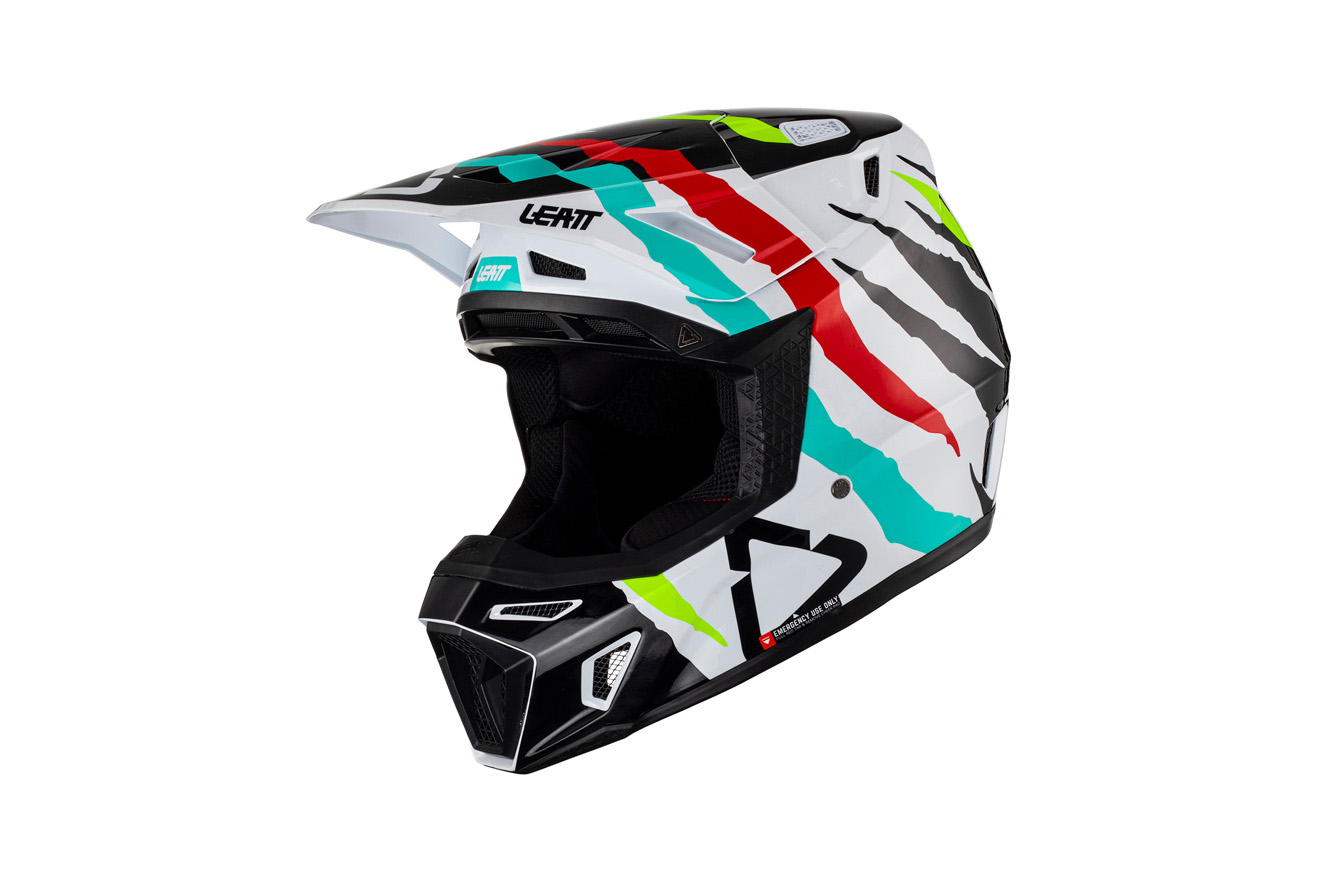 leatt_helmet_moto_8_5_tiger_iso_left_1023010300