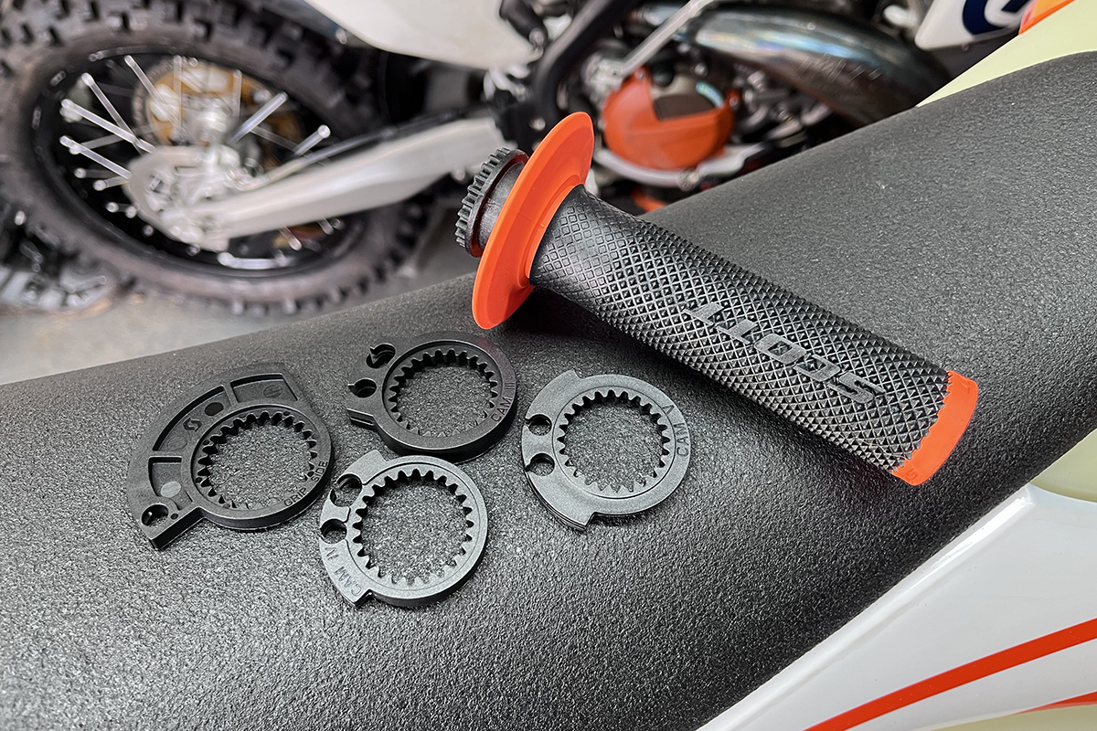 Ktm lock on grip hot sale set