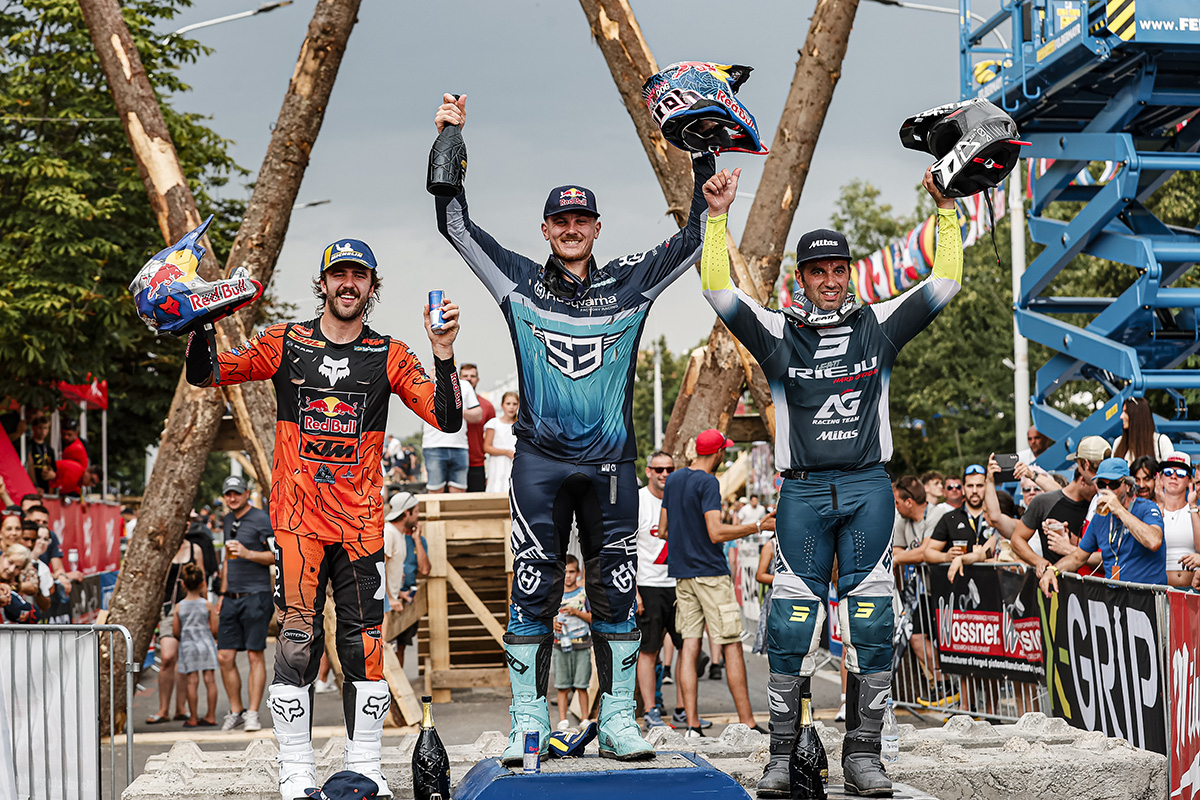 Red Bull Romaniacs Results: Billy Bolt blasts to Sibiu street prologue victory 