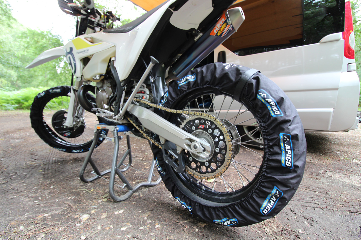 Quick look: Apico Off-Road Tyre Covers – keeping tread clean for fast starts