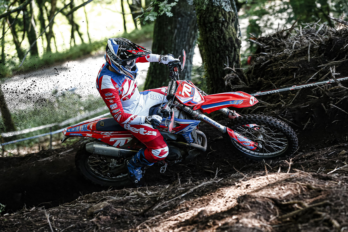 EnduroGP Results: Steve Holcombe in charge of tough day 1 in Slovakia