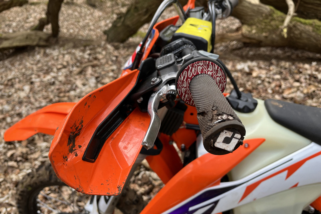 enduro21_ktm_300_exc_tpi_2023_tested14