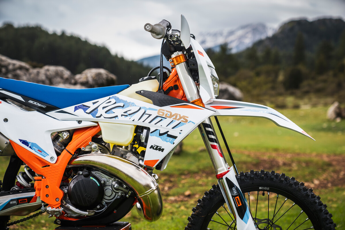 Primera Impresión: Nuevas KTM EXC Six Days 2024 – ¿Más de 13.000 euros por una moto de enduro?