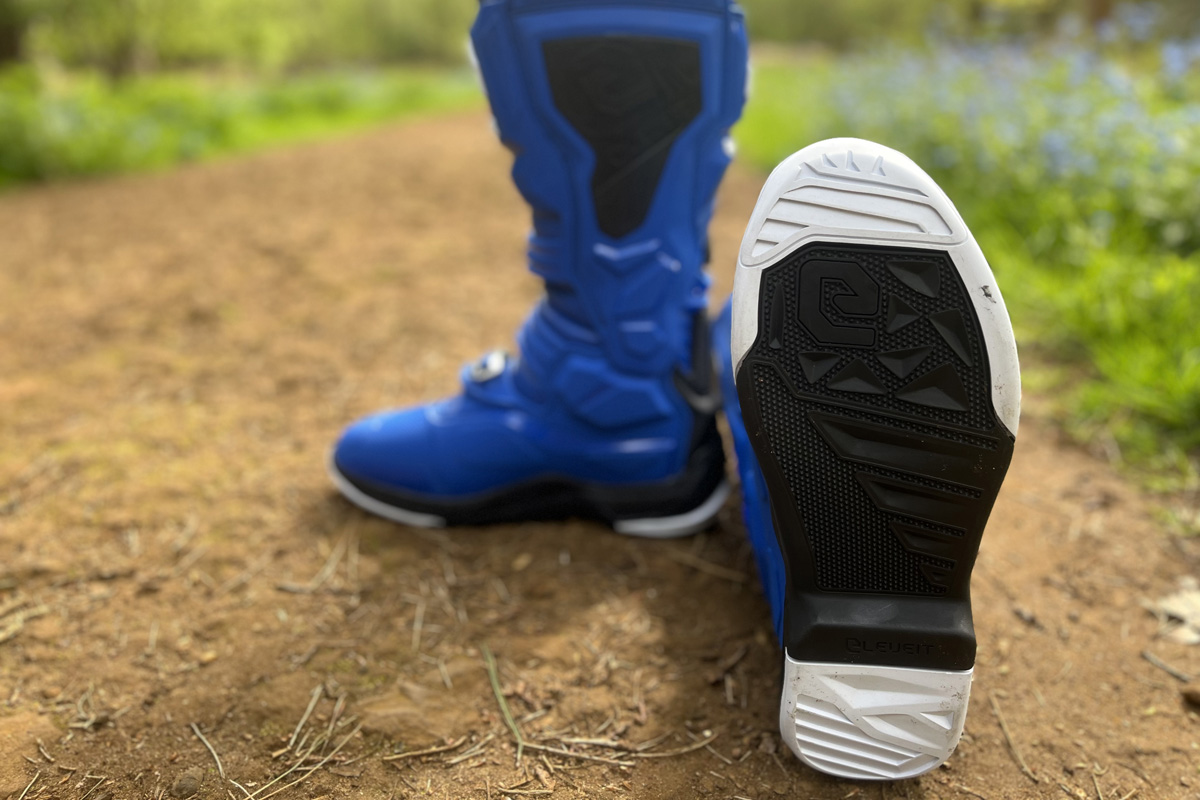 Quick look Eleveit X Legend off road boots