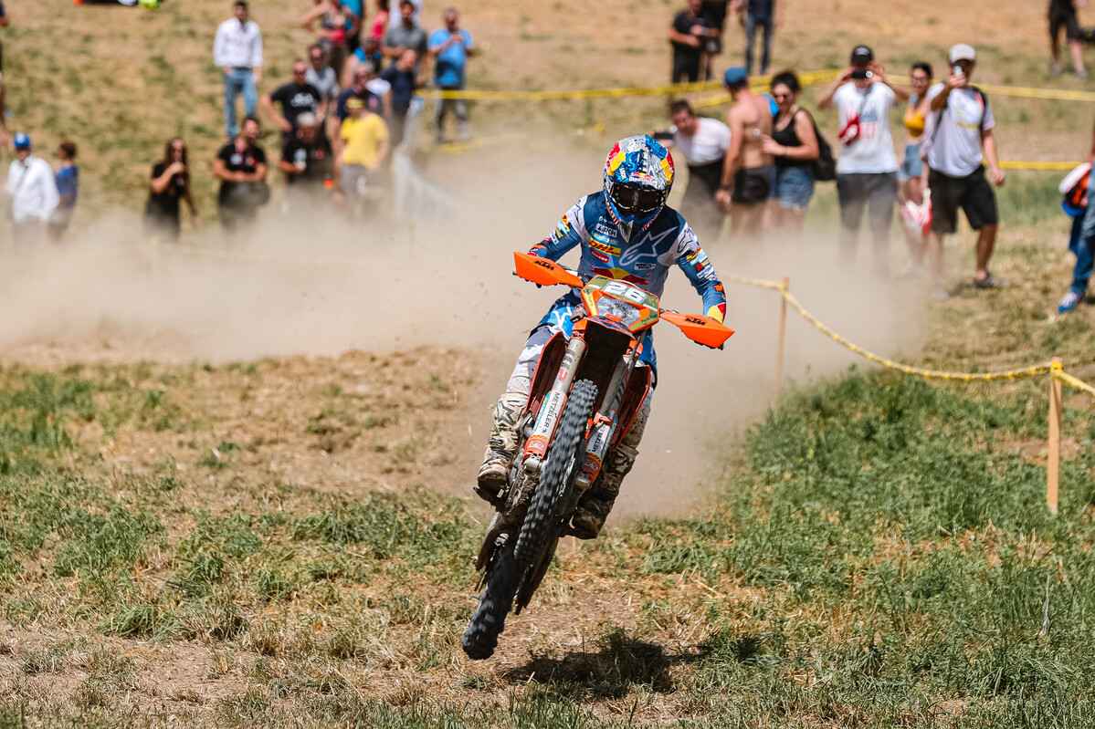 2024 EnduroGP Italy Results: Garcia victorious after day one battle with Brad