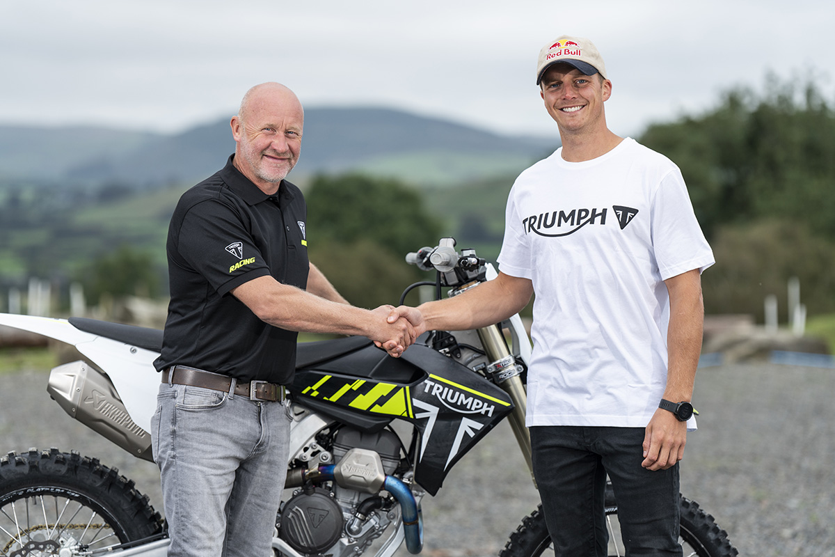 Jonny Walker signs with Triumph Racing Enduro Team