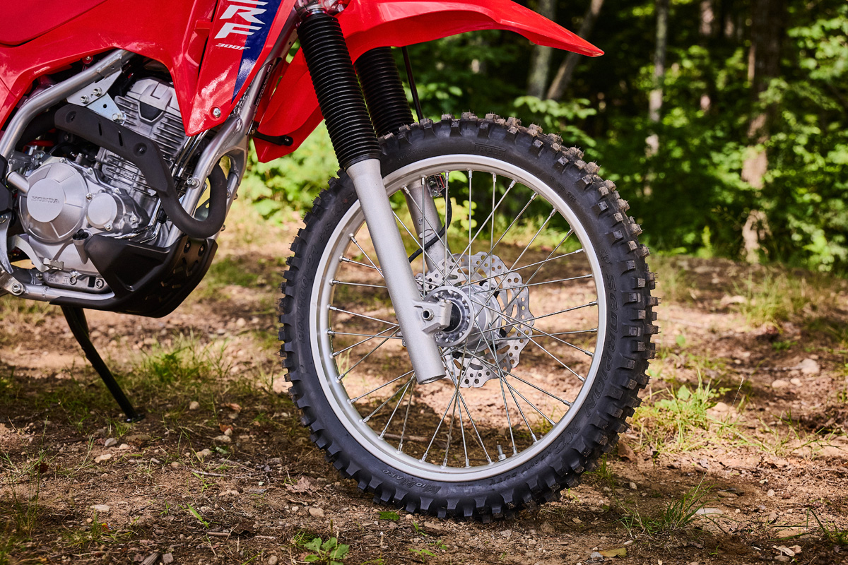 26-honda-crf300f_beauty-5