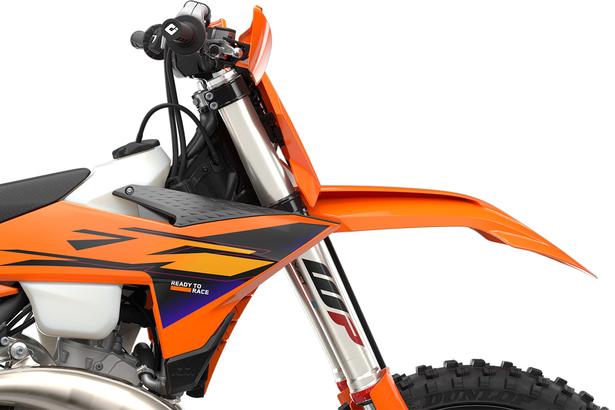 698071_my26-ktm-300-xc-90-right_studio_studio-copy