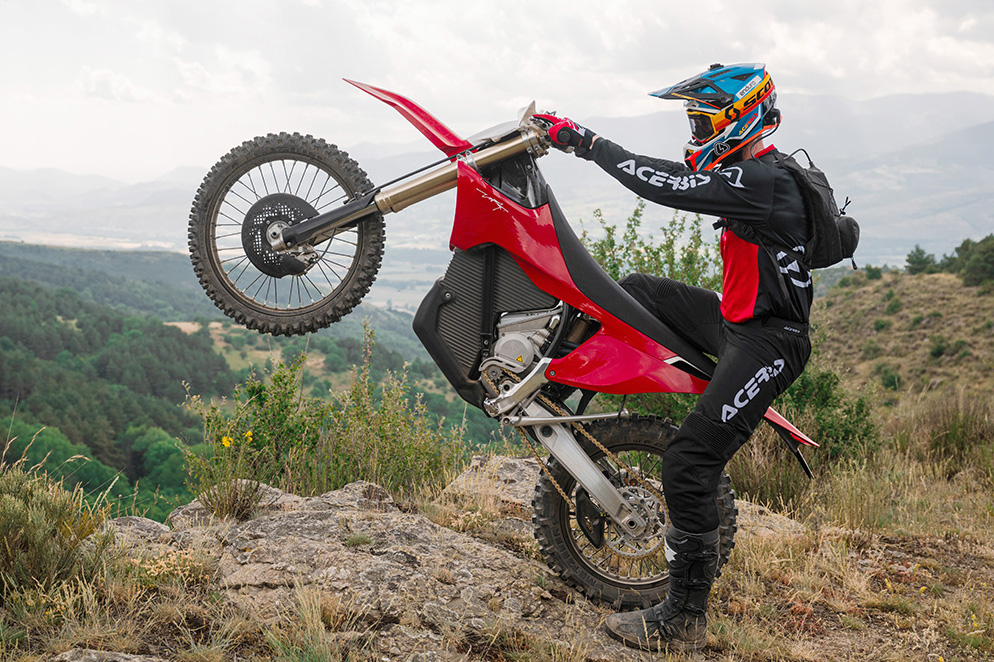 2 days trail riding a Stark Varg EX in the Pyrenees Mountains – 5 things we learned
