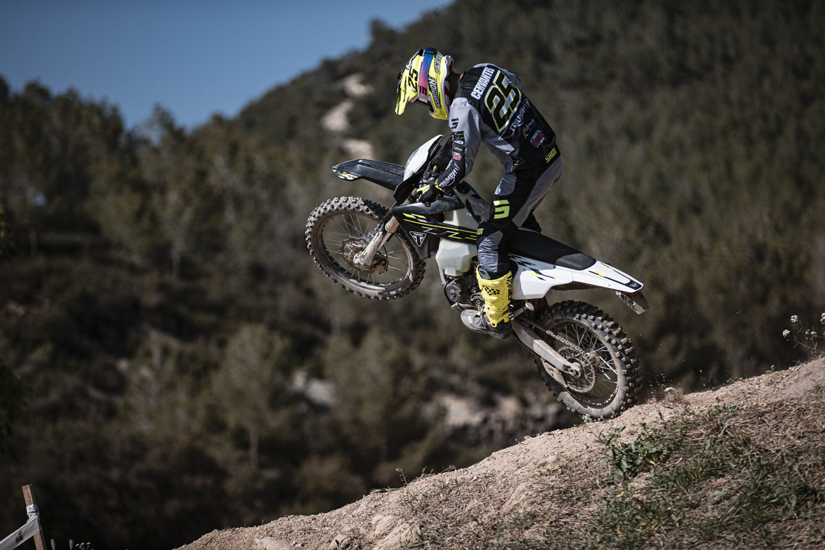 triumph-tf-250-450-e_demo_022