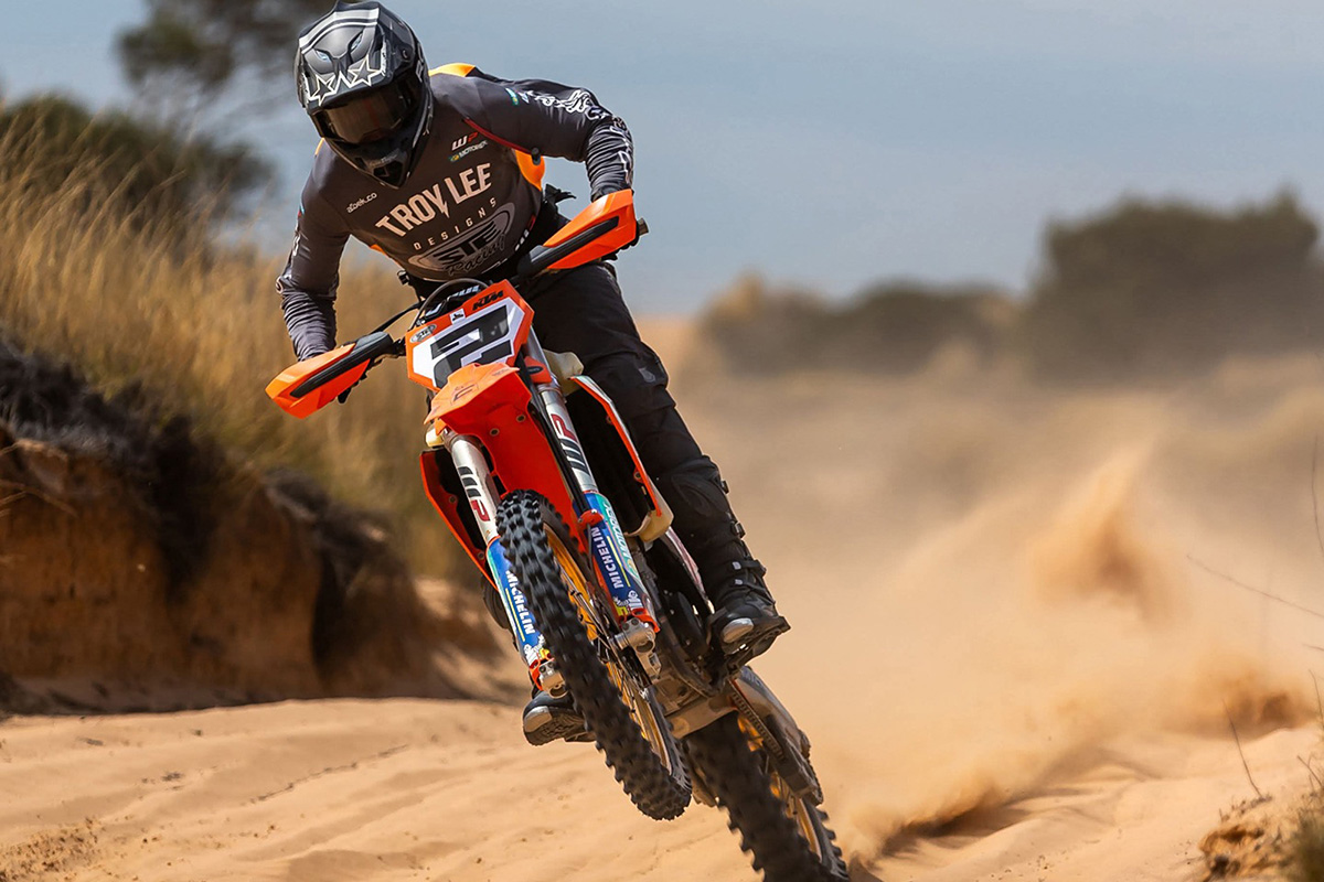 2025 Finke Desert Race: infamous desert trophy seeks new owner