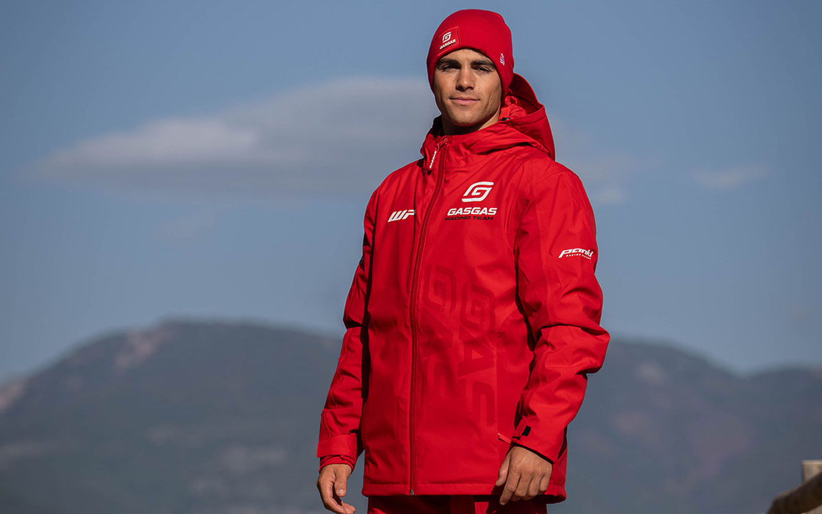 2025-gasgas-team-wear-2