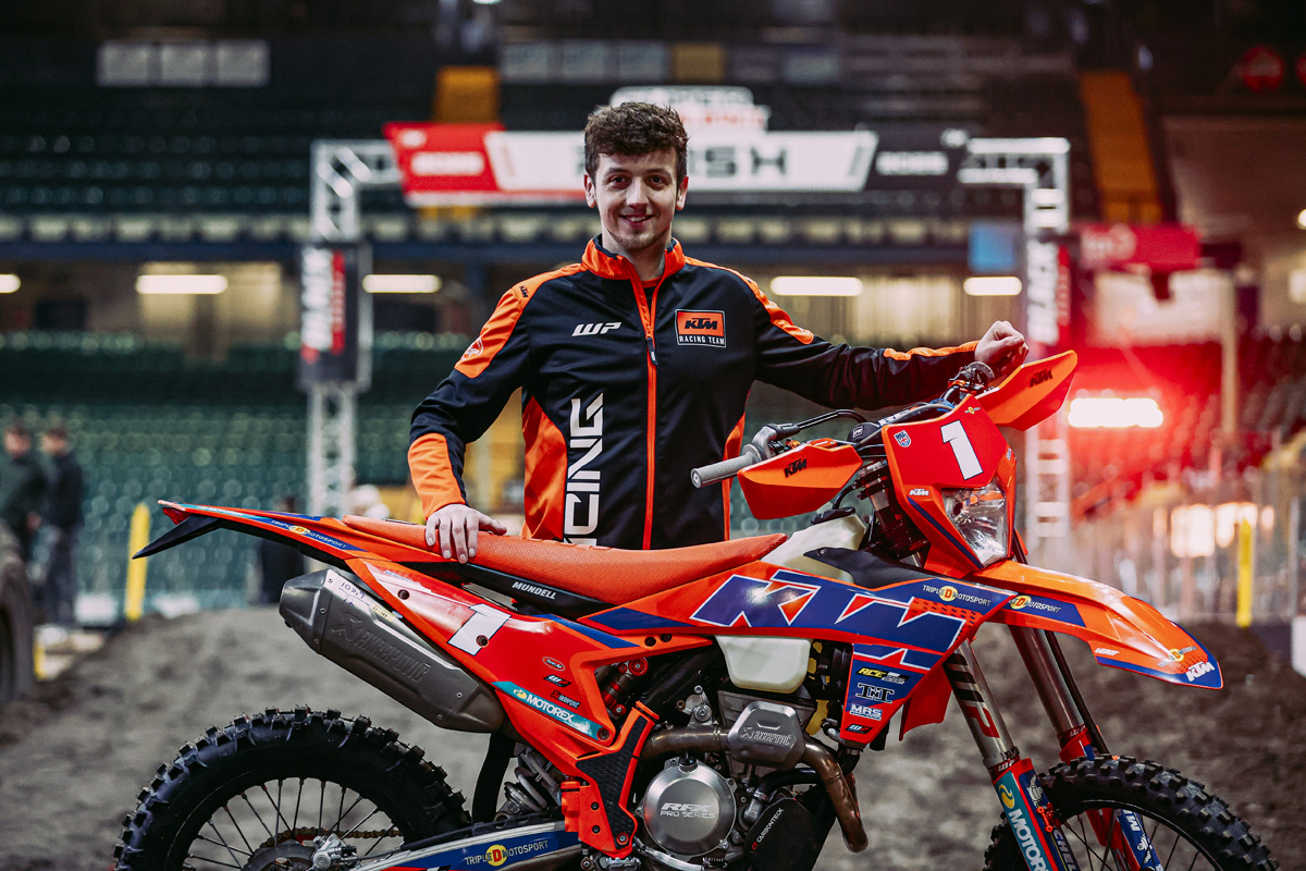 Mundell signs with KTM UK and Triple D Motosport