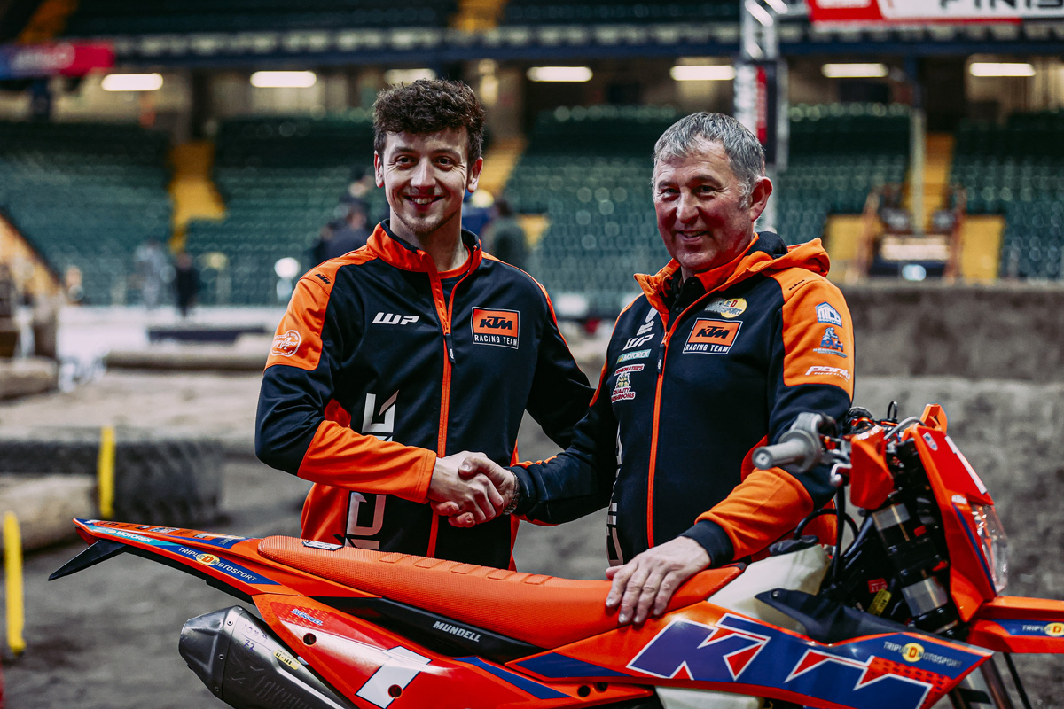 Mundell signs with KTM UK and Triple D Motosport