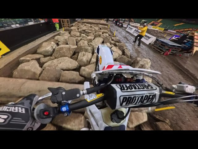 SuperEnduro 2025: Vista previa ‘onboard’ de la pista con Billy Bolt – Ronda 6 en Newcastle