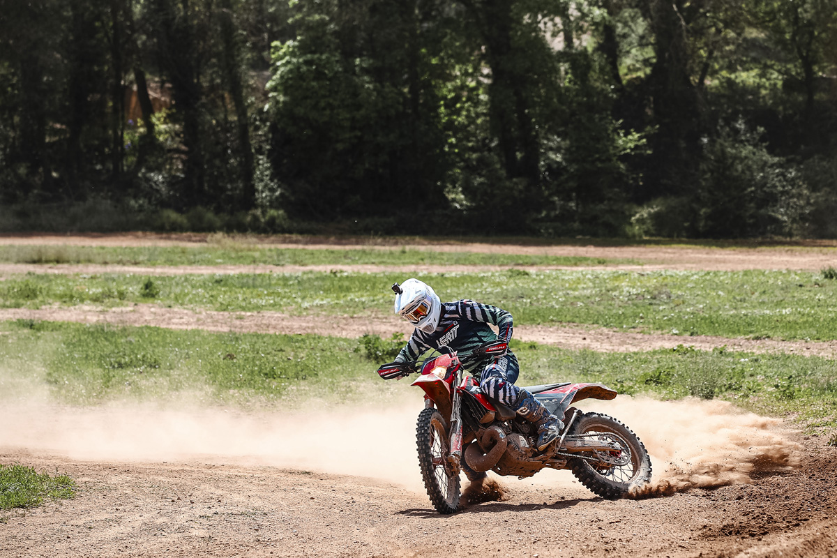 250429_rieju_mr_pro_300i_2026_0244
