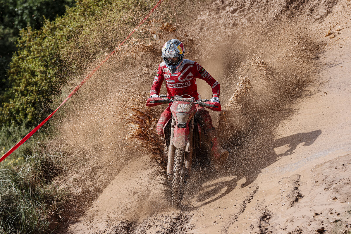 2025 EnduroGP of Spain Results: Bad weather causes chaos on Day 2 – Andrea Verona wins by 1.4s