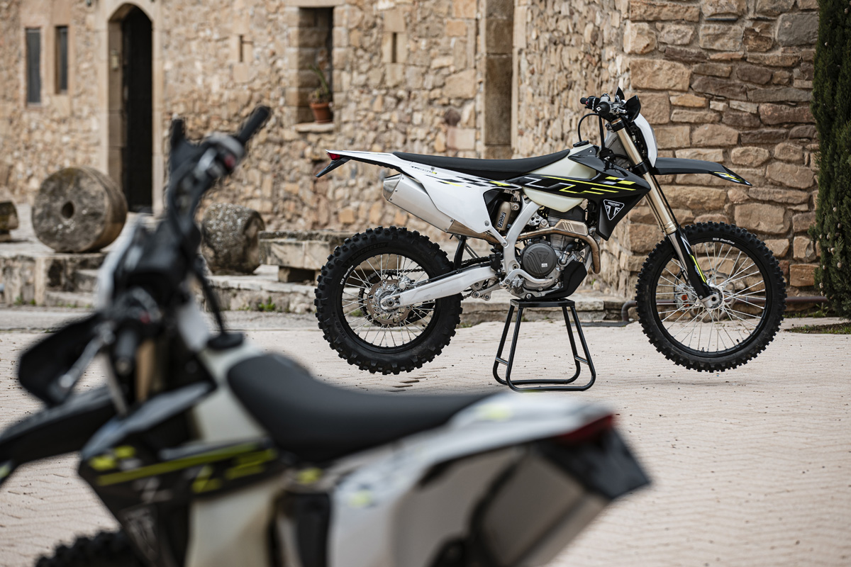 triumph-tf250e-tf450e-statics2