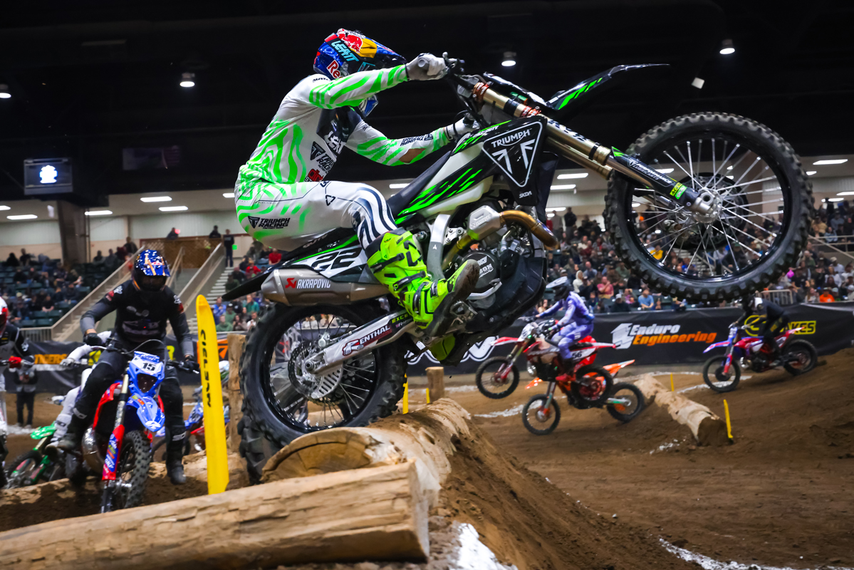 2025_endurocross_jonny_walker_triumph_jack_jaxson_4