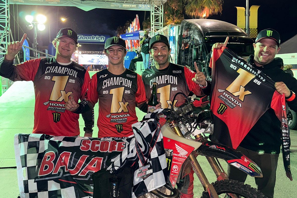 Récord histórico para Honda: 18 victorias en la Baja 1000 con la CRF450X gracias al Team SLR