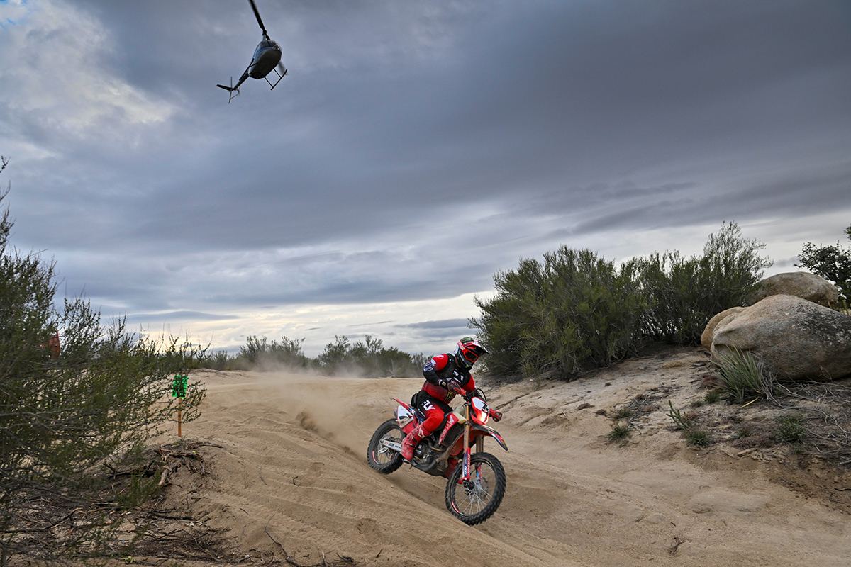 25-slr-honda-baja-1000-2