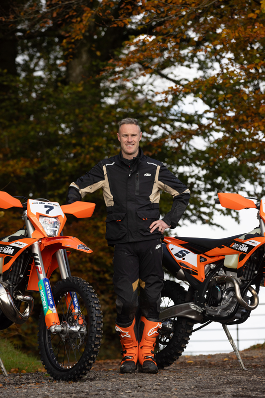 alex-snow-with-ktm-250-xc-w--250-exc-f