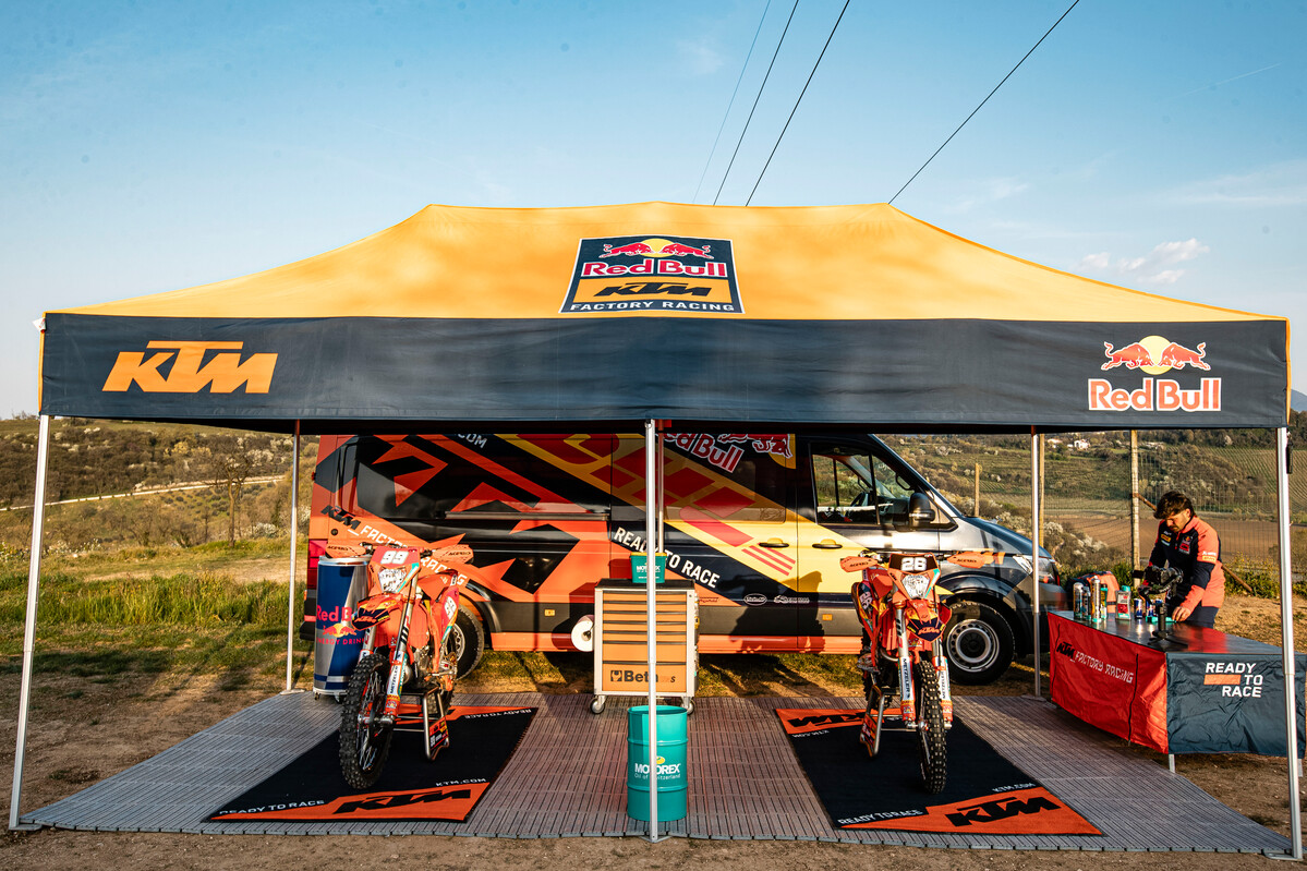 744338_josep-garcia_ktm-250-exc-f_andrea-verona_ktm-450-exc-f_r_p23108