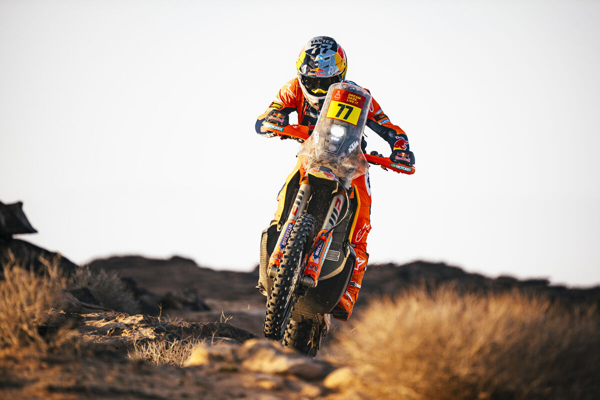 2026 Dakar Rally Results: Stage 5 Marathon Day 2 – Benavides wins, Sanders Leads, Schareina Slapped