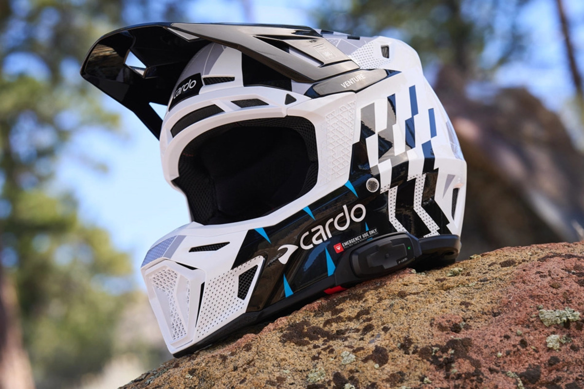 Cardo Venture helmet 