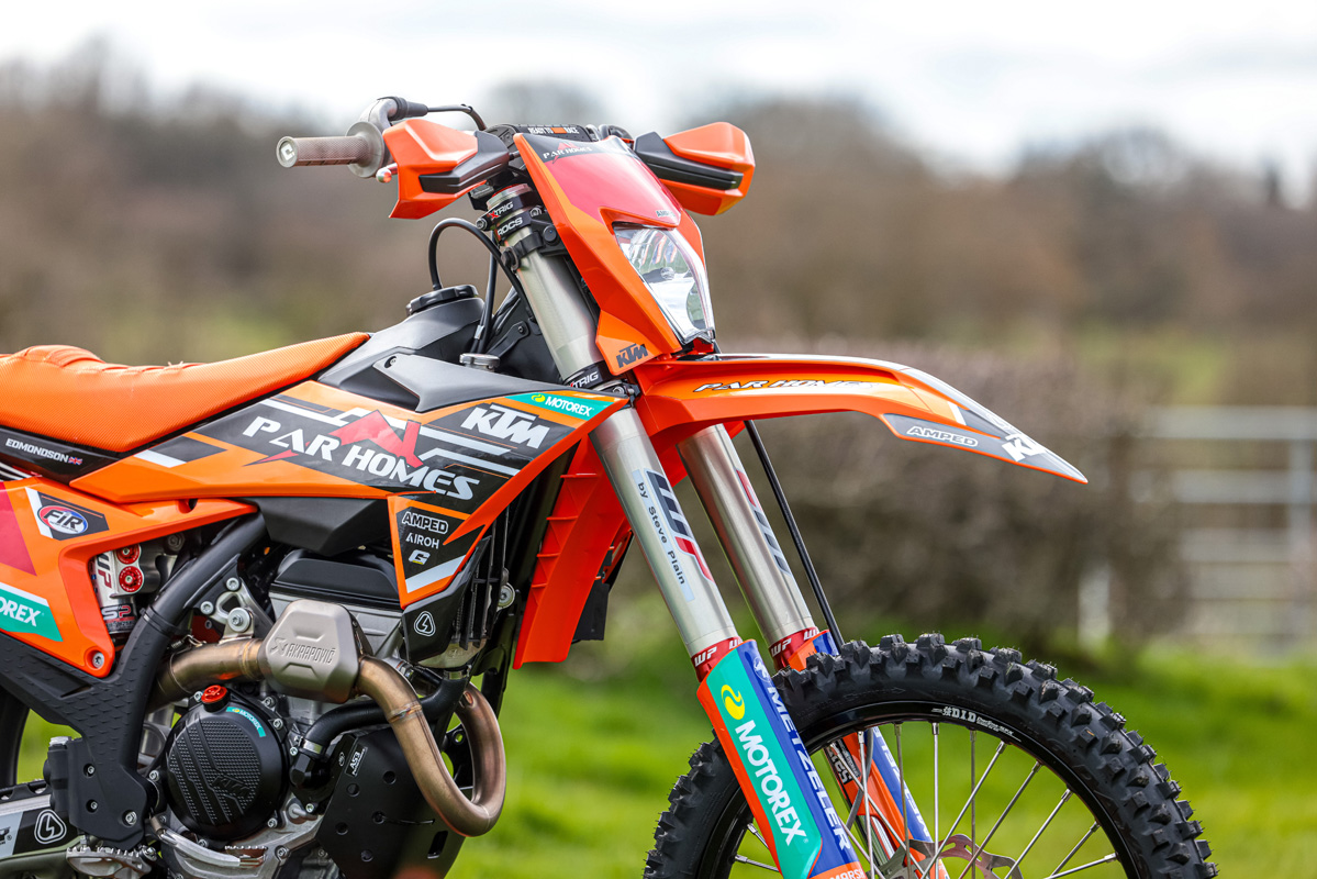 edmondson_ktm-250-exc-f_threequarters